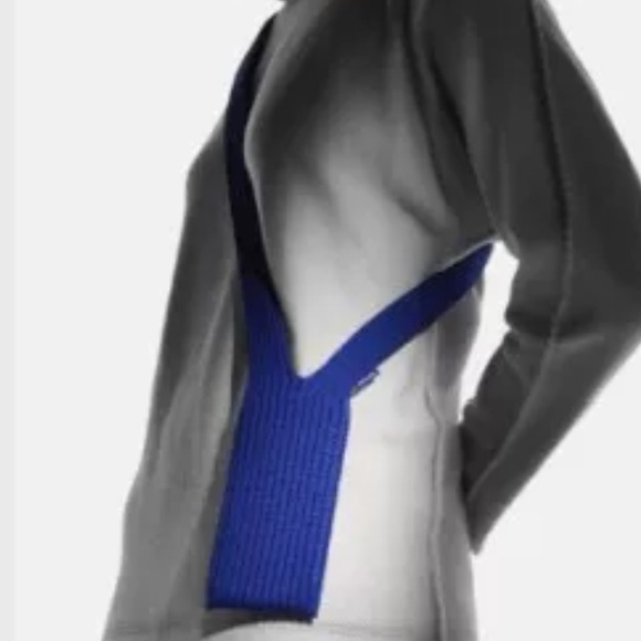 iPhone Pocket x ISSEY MIYAKE - Picture 2 of 12